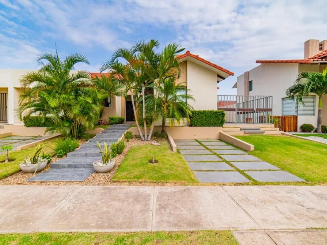 Casa de 3 dormitorios en URUBO — foto 2
