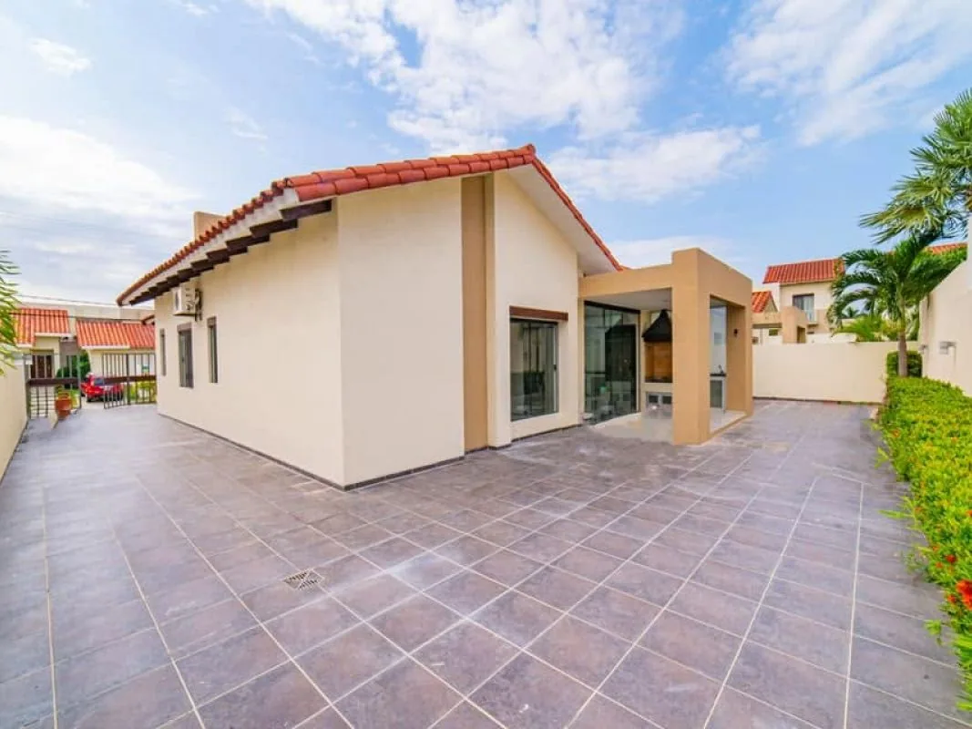 Casa de 3 dormitorios en URUBO — foto 4