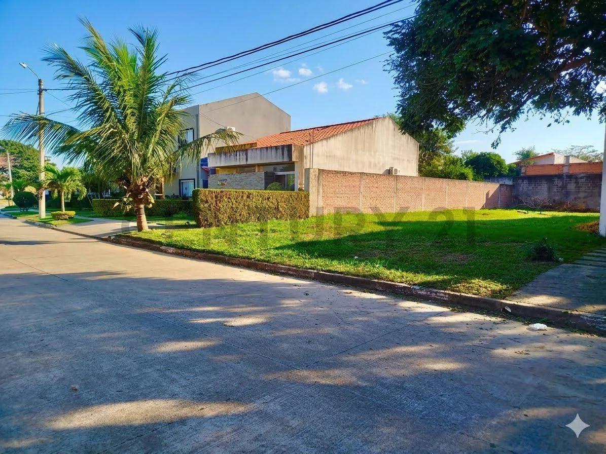 Terreno de 300 m² en Sur — foto 4
