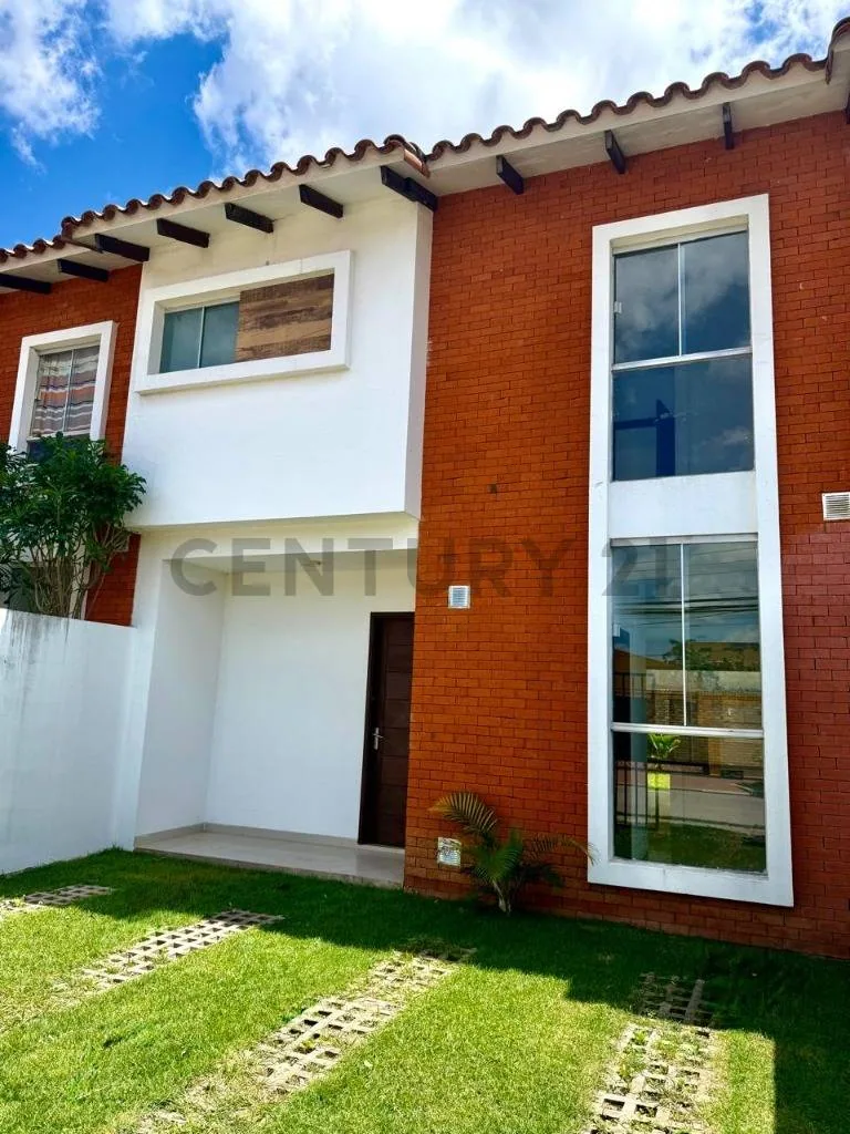 Casa en Oeste — foto 1