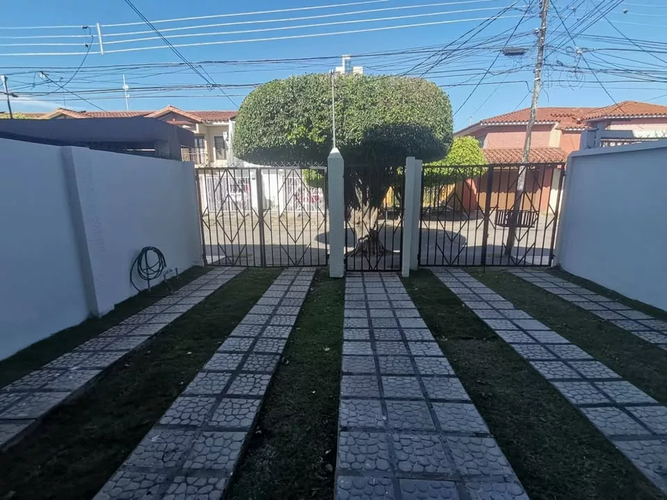 Townhouse entre avenidas Beni y Banzer — foto 4