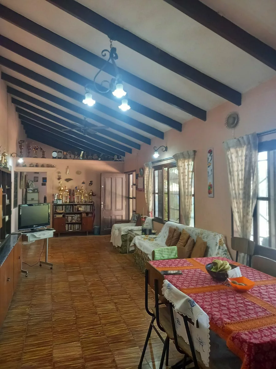 Casa amplia frente a Hipermaxi Las Palmas — foto 4