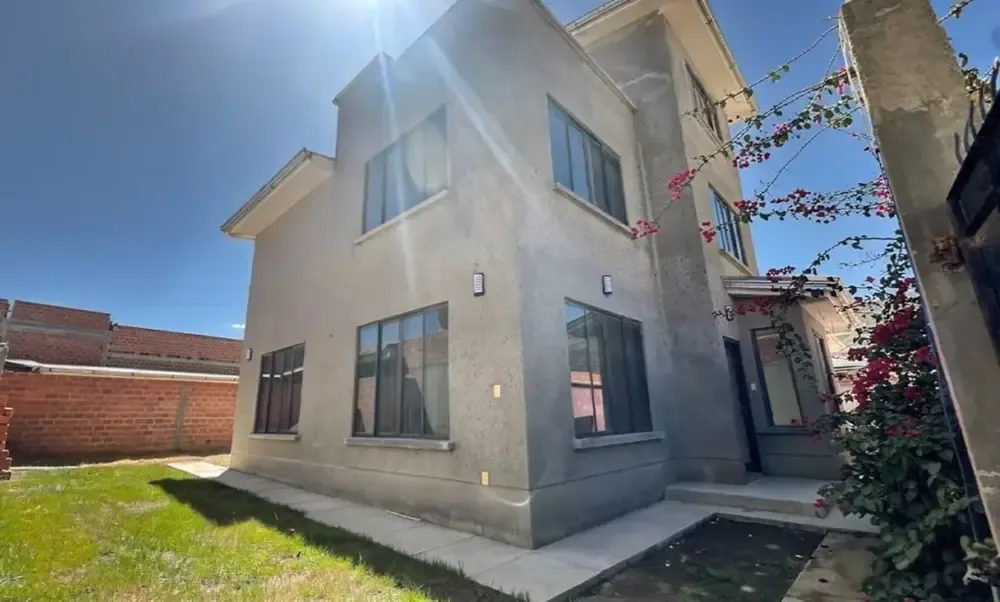 Casa de 5 dormitorios en Mallasa — foto 3