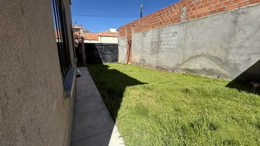 Casa de 5 dormitorios en Mallasa — foto 4