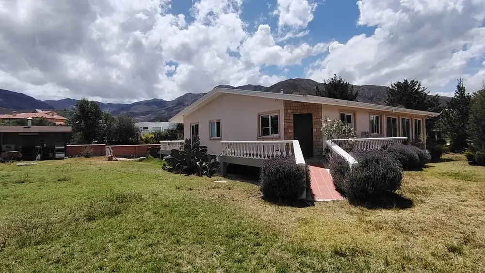 Casa de 4 dormitorios en Mallasa — foto 2