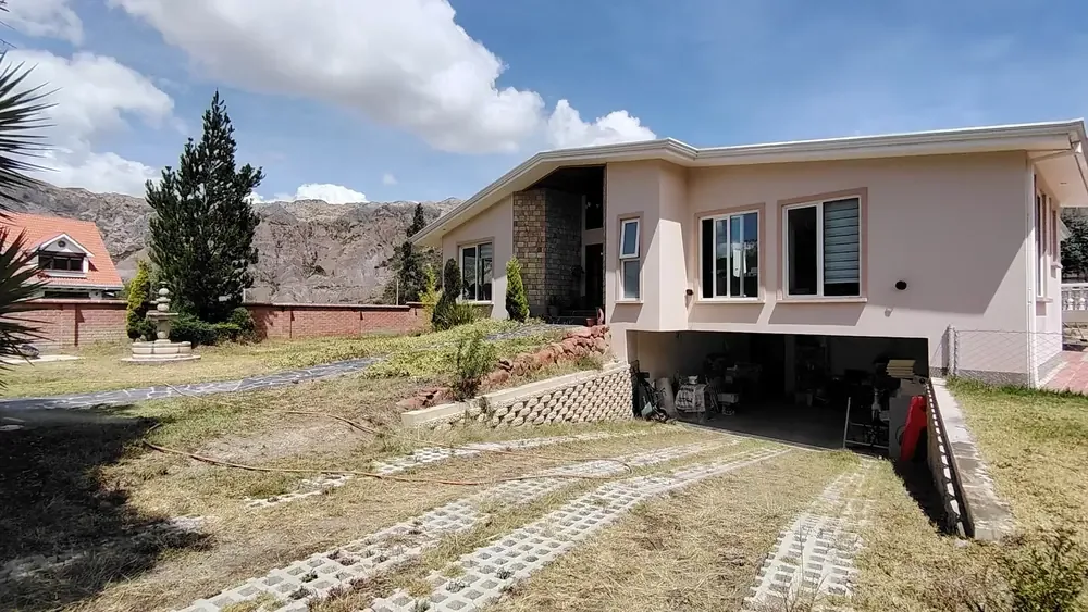 Casa de 4 dormitorios en Mallasa — foto 4