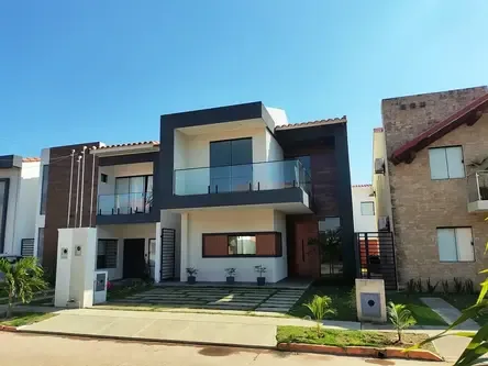 Casa de 4 dormitorios en Noroeste — foto 1
