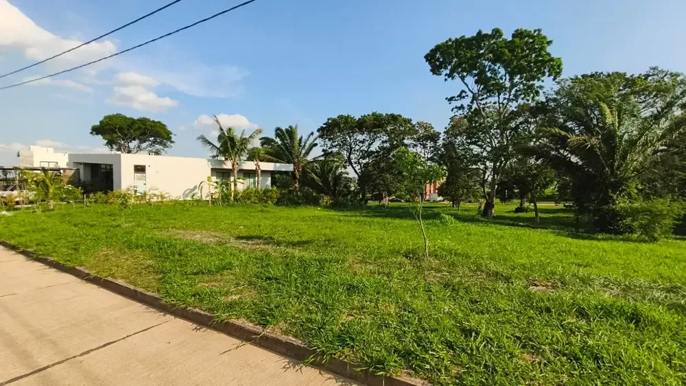 Terreno de 618 m² en Urubo — foto 2