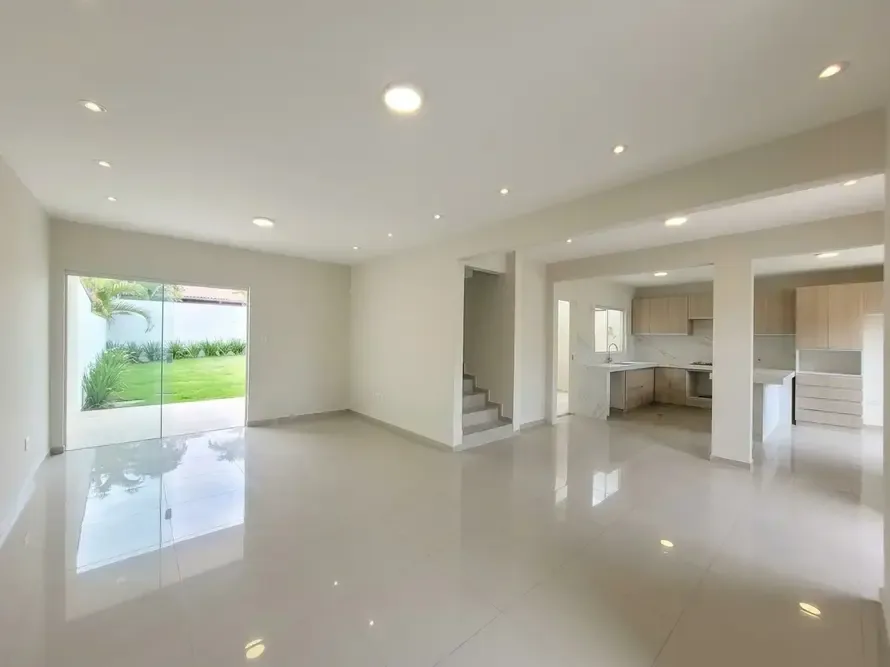 Casa de 5 dormitorios en Urubo — foto 2