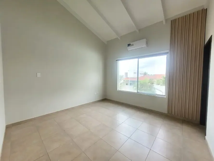 Casa de 5 dormitorios en Urubo — foto 3