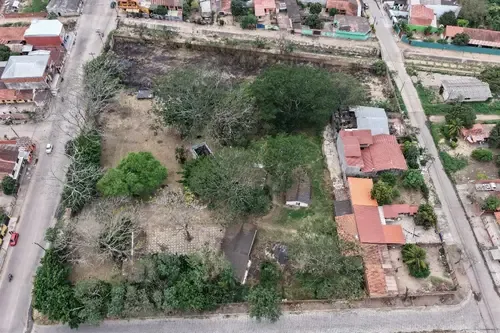 Terreno de 7.044 m² en Warnes — foto 1