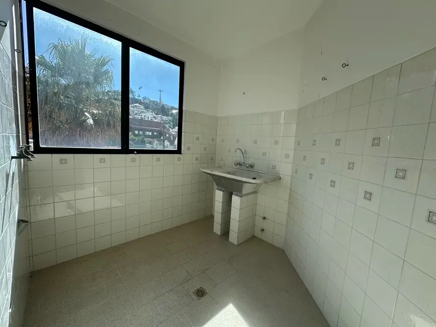 Dúplex de 4 dormitorios en Obrajes — foto 3
