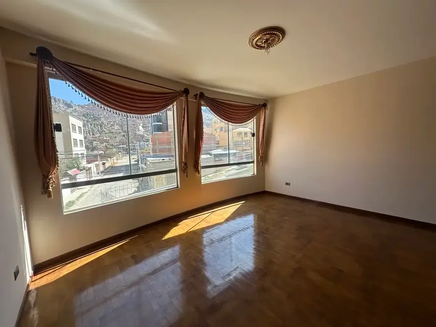 Departamento de 3 dormitorios en Irpavi — foto 1