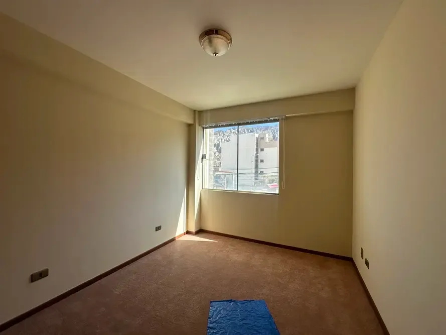 Departamento de 3 dormitorios en Irpavi — foto 3