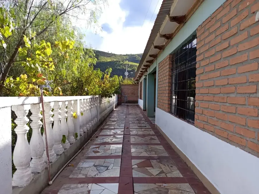 Casa de 3 dormitorios en Yamparáez — foto 3