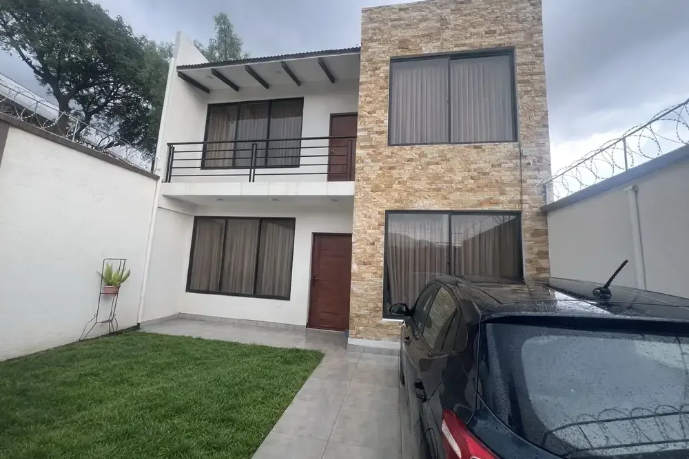 Casa de 4 dormitorios en Tiquipaya — foto 2
