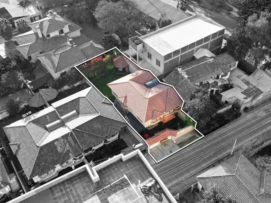 Casa de 4 dormitorios en Sarco — foto 4