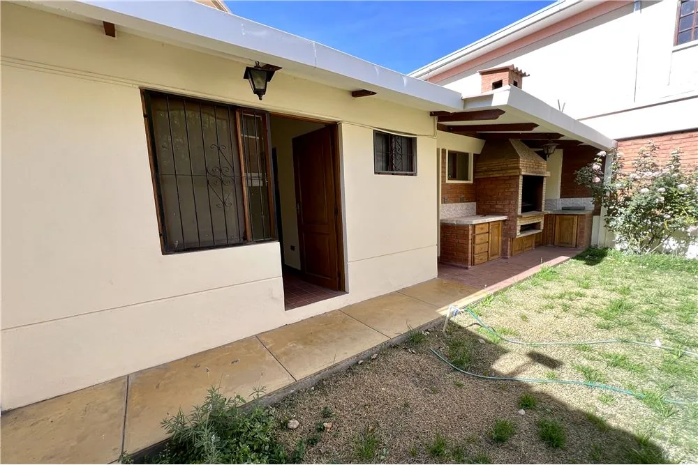 Casa de 4 dormitorios en Mayorazgo — foto 2