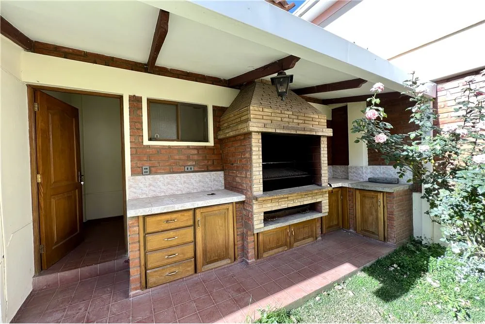 Casa de 4 dormitorios en Mayorazgo — foto 3