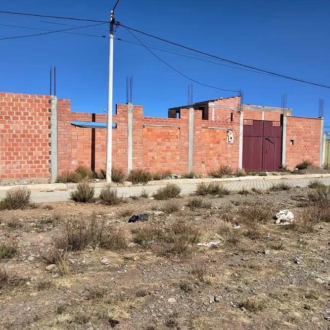 Terreno de 300 m² en Senkata — foto 1