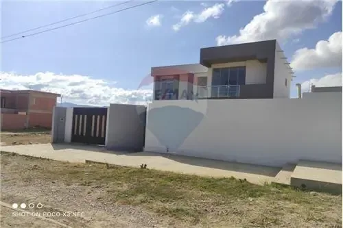 Casa de 3 dormitorios en Sur — foto 1