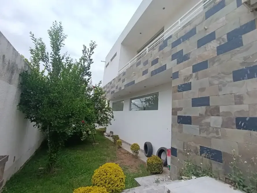 Casa de 6 dormitorios en Noroeste — foto 4